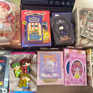 팝마트, 피노젤리, 파인딩유니콘, 타이니빌, 기타 해외 피규어 교환 및 판매합니다