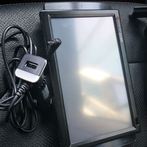 아이나비 네비게이션 최신버전으로 업그레이드 후방카메라 지원 USB 충전시거잭포함