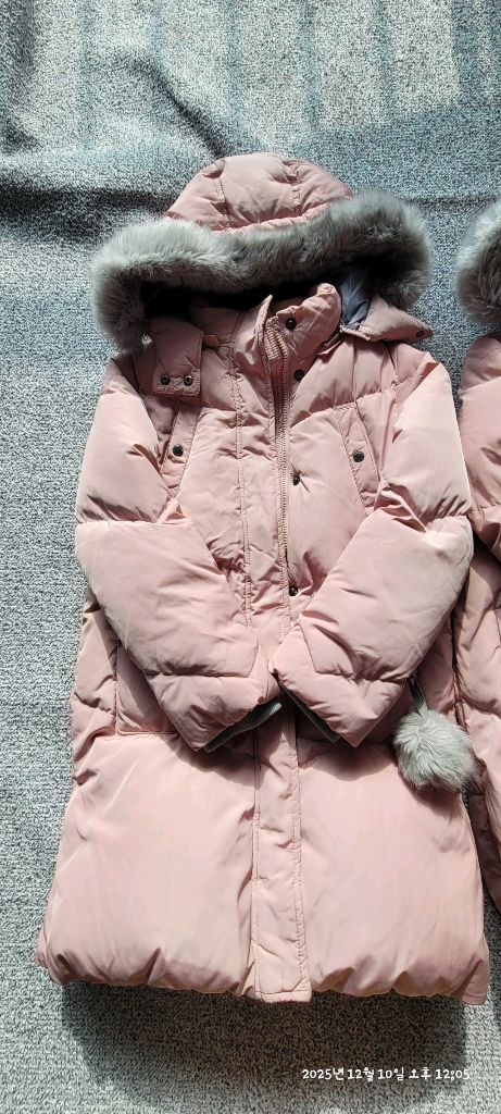 쌍둥이 여아 140 패딩--1