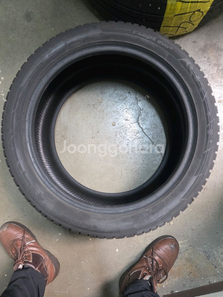 245/45/19 275/40R20 겨울타이어 한국 W330--5