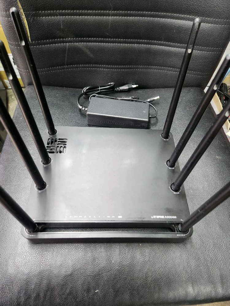 ipTIME A9004M 무선공유기--1