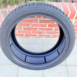 피렐리 P ZERO 올시즌 타이어 245/40R20 1짝
