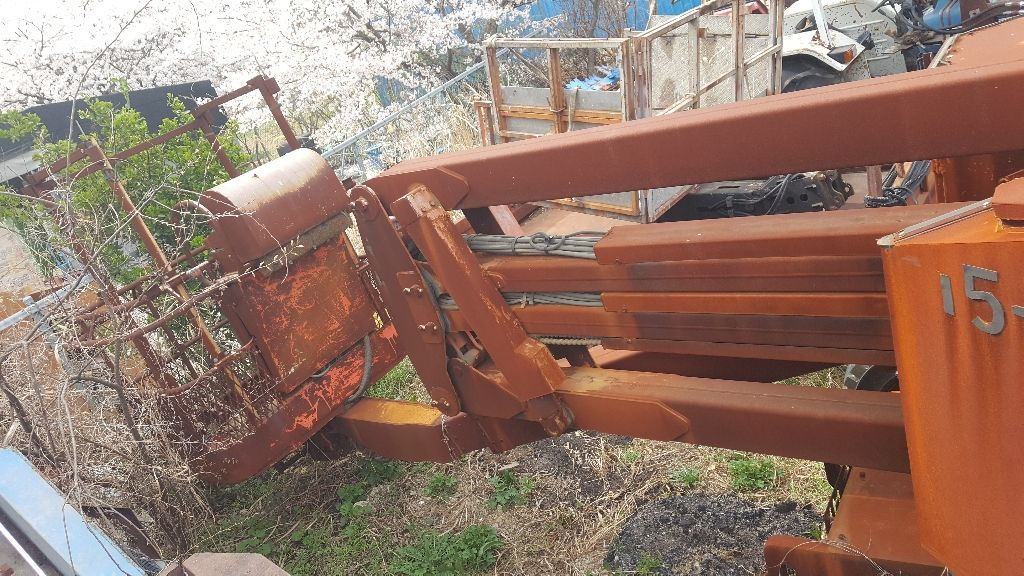 대형 엔진 굴절 고소작업차 팝니다--4