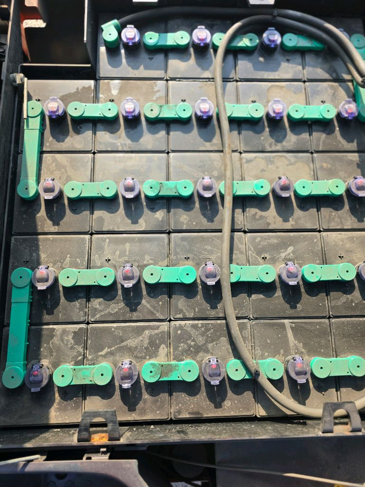 배터리좋은 2톤 자동발지게차 이미지