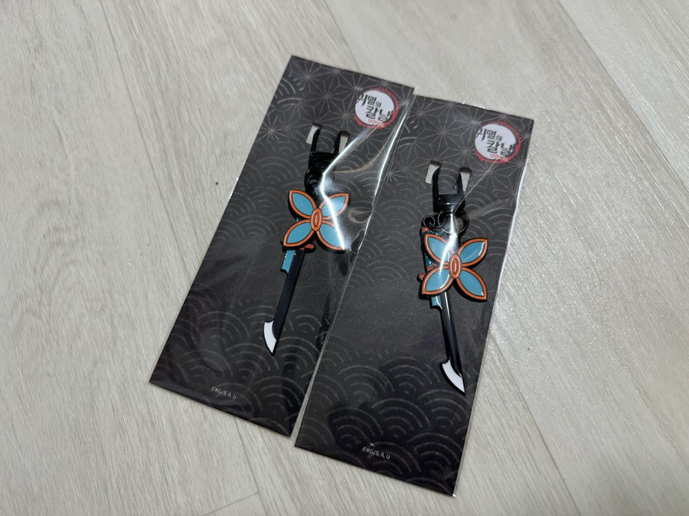 귀멸의 칼날 시노부, 미츠리 일륜도 키링 새상품 이미지