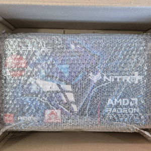 SAPPHIRE RX 9070 XT NITRO+ OC D6 16GB 팝니다.