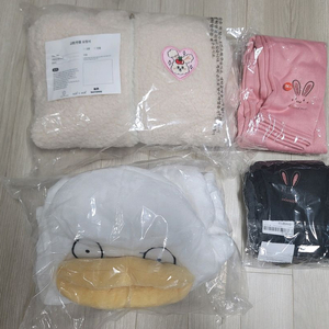 130사이즈 뽀글이 잠바, 기모바지2개, 동물잠옷 일괄