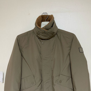 만다리나덕 경량패딩