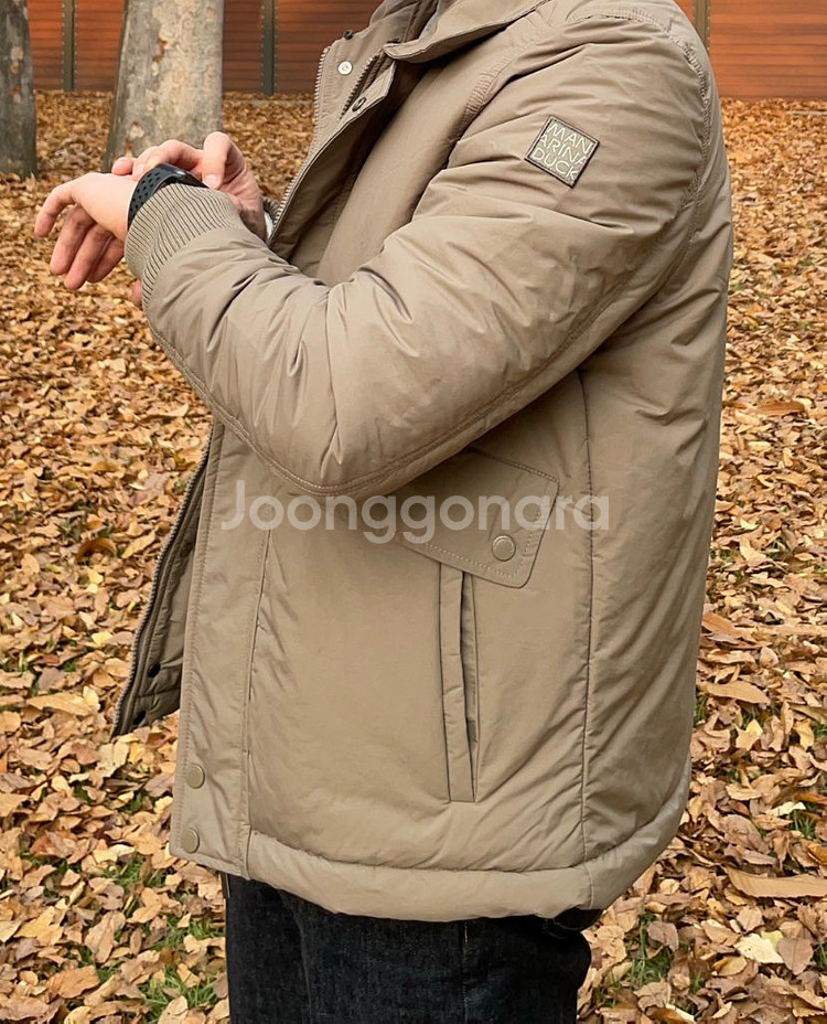 만다리나덕 경량패딩--2