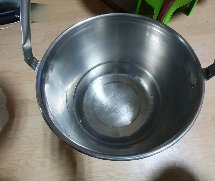 들통 2개 왕대 스테인레스 스텐레스 스댕 곰솥 찜솥 육수통 양동이 다용도 설렁탕 쌀통 곰 탕국 잡곡 보관 대용량 업 이미지