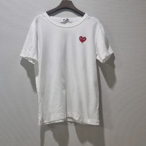 꼼데가르송 플레이 레드하트 반팔티 화이트 L (국내 정품)