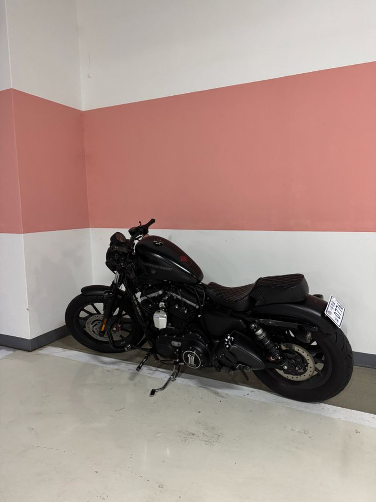 할리데이비슨 아이언883 오토바이--2