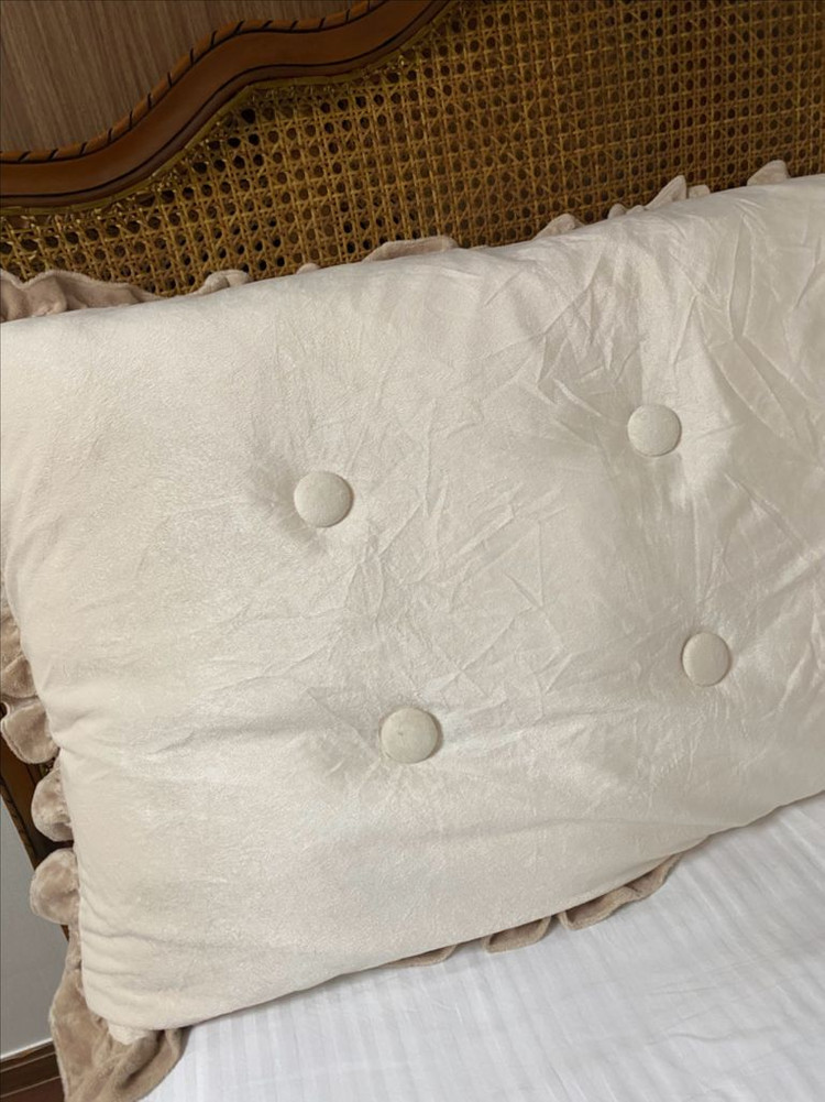 침대 헤드 쿠션--1