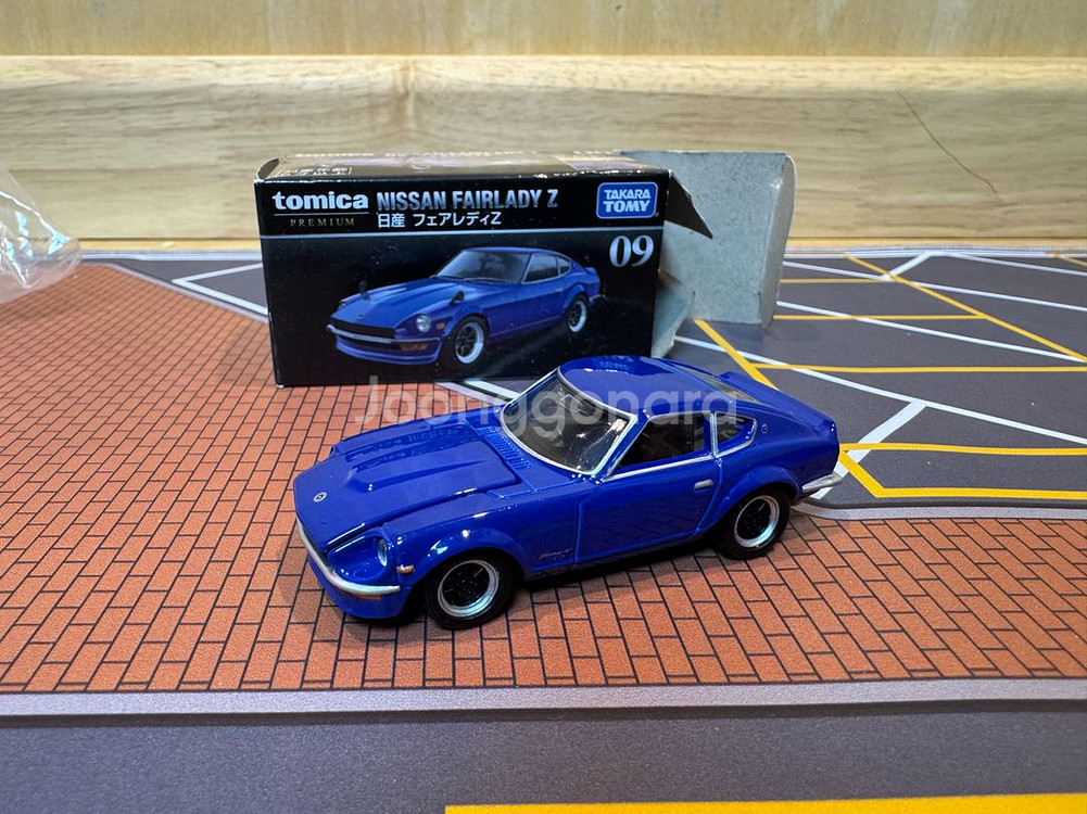 토미카 프리미엄 09번 닛산 페어레이디 Z--3