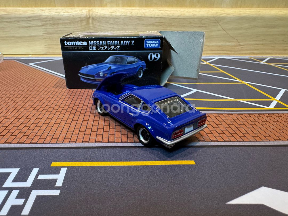 토미카 프리미엄 09번 닛산 페어레이디 Z--5