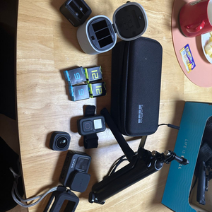 고프로9 gopro hero9 black 와 악세서리 팝니다. 이미지