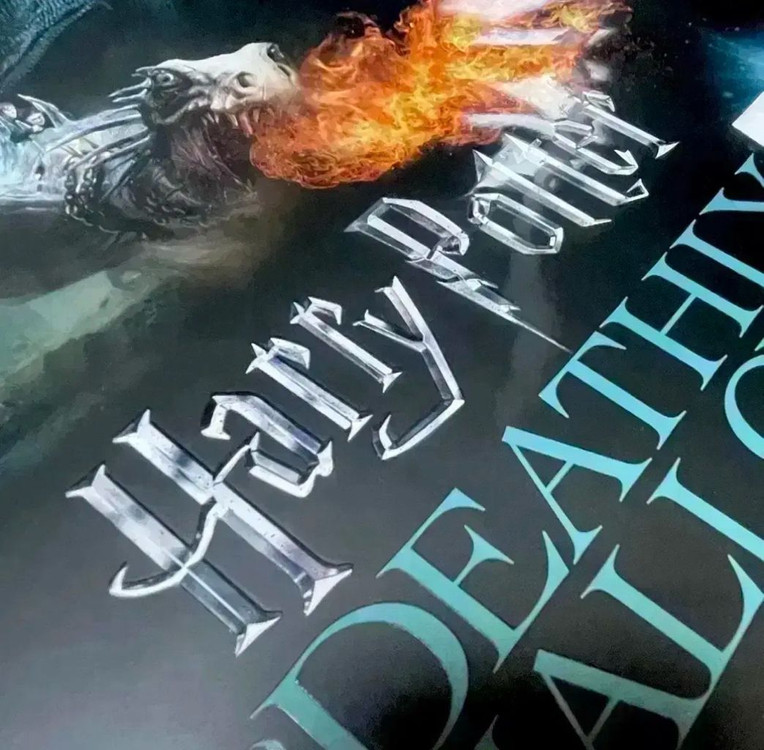 신비한동물들과덤블도어 뱃지 패키지 영화 동물사전 아이맥스포스터 필름마크아트카드 이미지