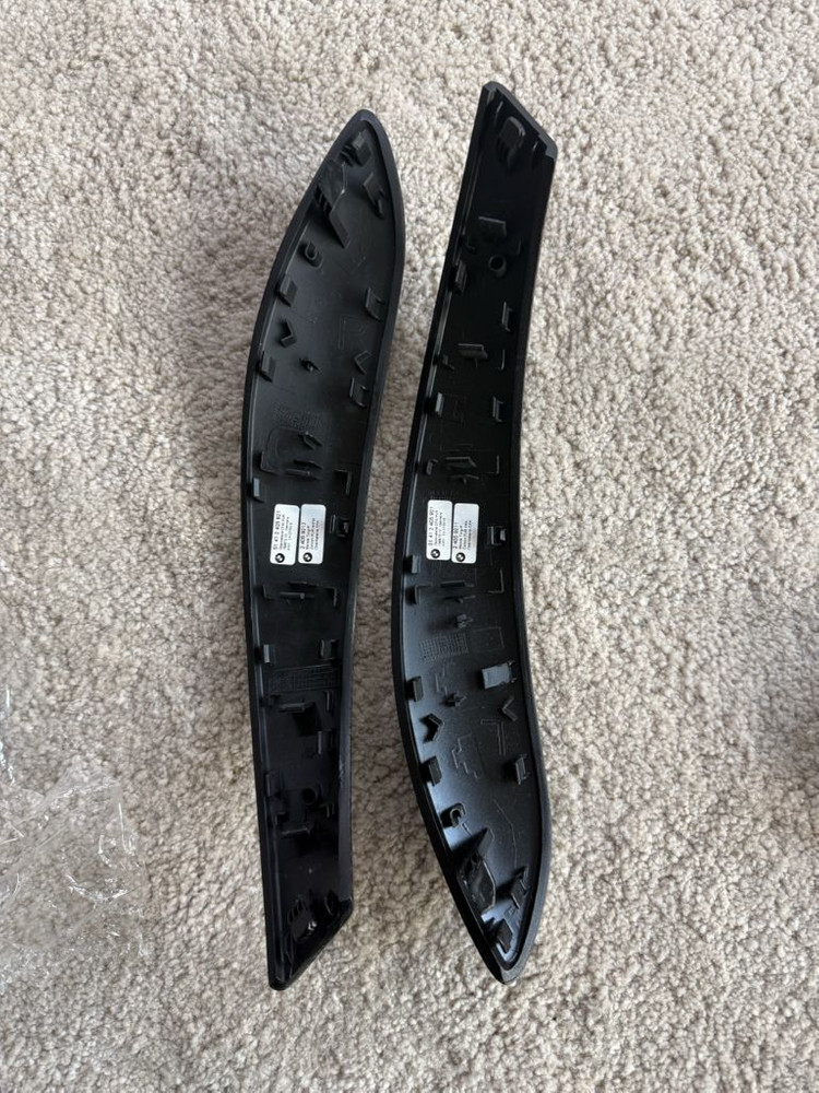 BMW F3x F8x 정품 카본 도어캐치 + 브로딧 마운트--1