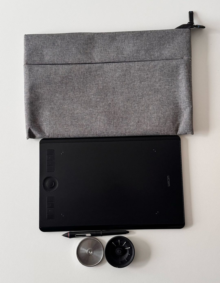 와콤 인튜어스 프로 pth-660 판매합니다.--0