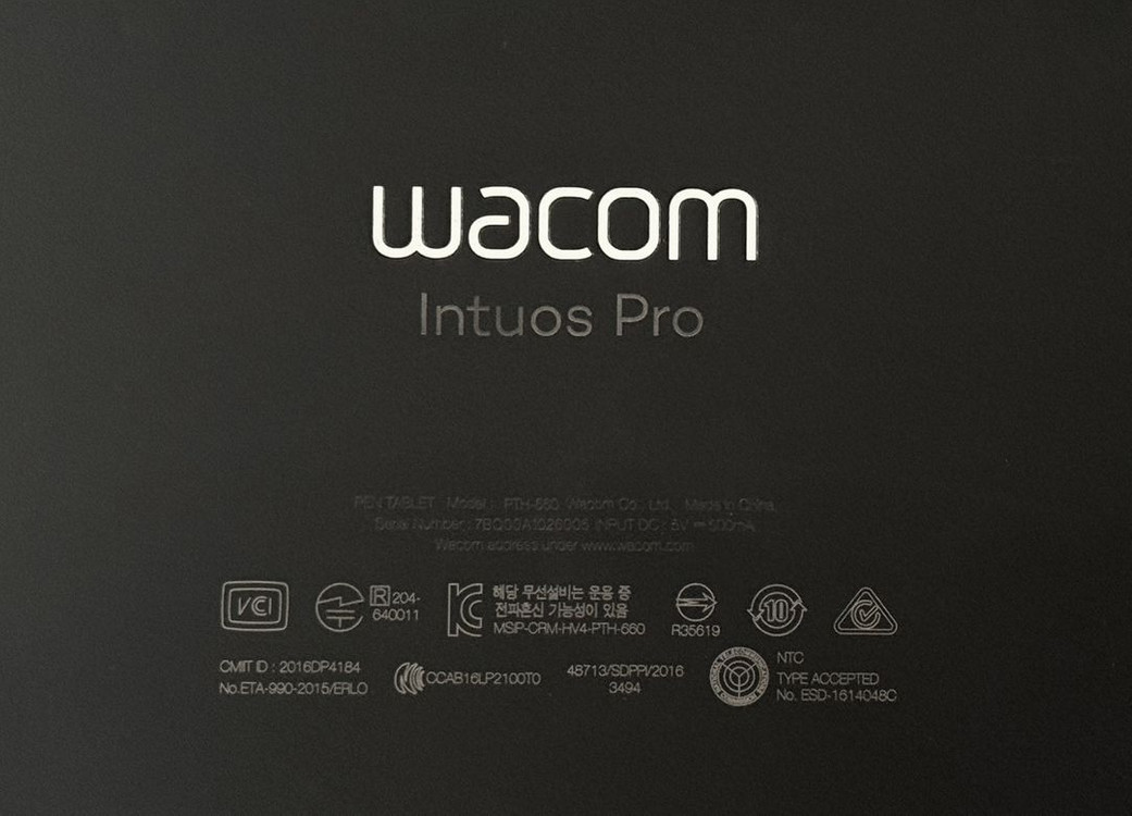 와콤 인튜어스 프로 pth-660 판매합니다.--4
