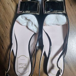 로저비비에 트럼펫 슬링백 블랙 38사이즈