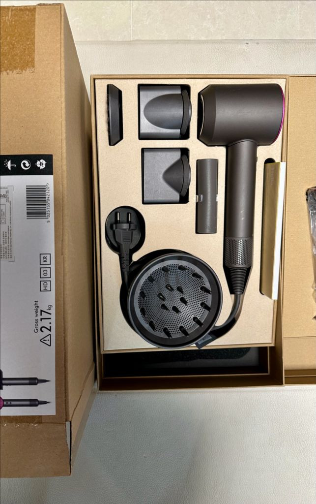 다이슨 슈퍼소닉 드라이기 판매--2