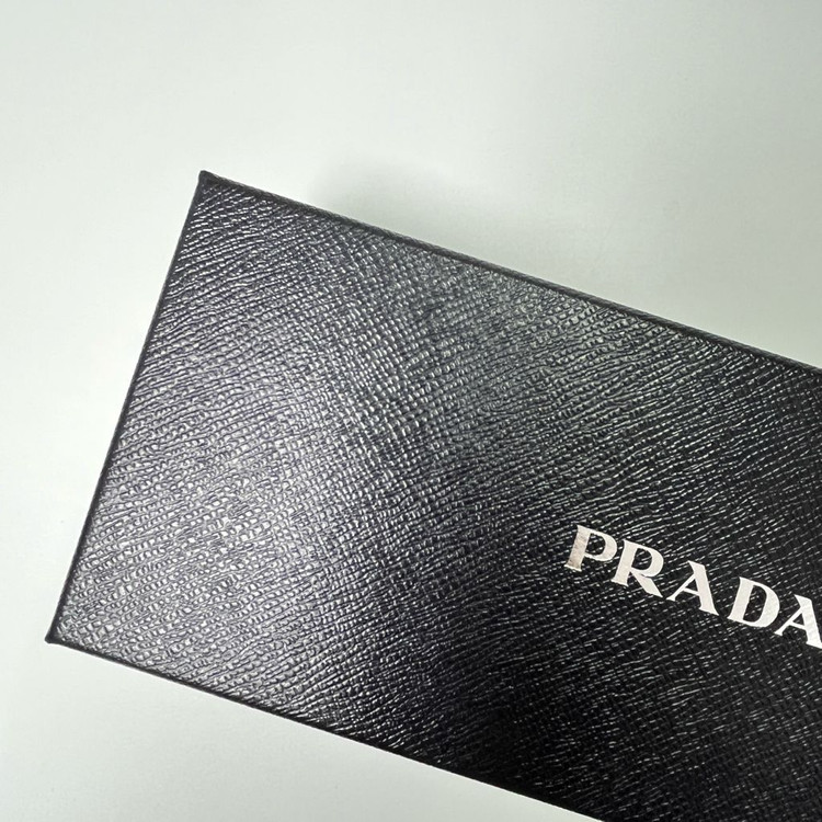 새상품 프라다 패딩 장갑 트라이앵글 로고 플라워 블랙--9