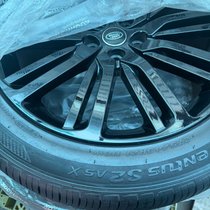 디스커버리5 21인치 블랙에디션 휠 타이어 팝니다