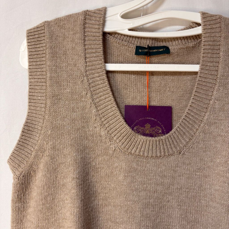 [새상품/3]코스모폴리탄줄라이 라이블리 베스트(오트밀)--2