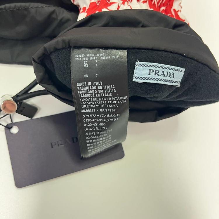 새상품 프라다 패딩 장갑 트라이앵글 로고 플라워 레드--6