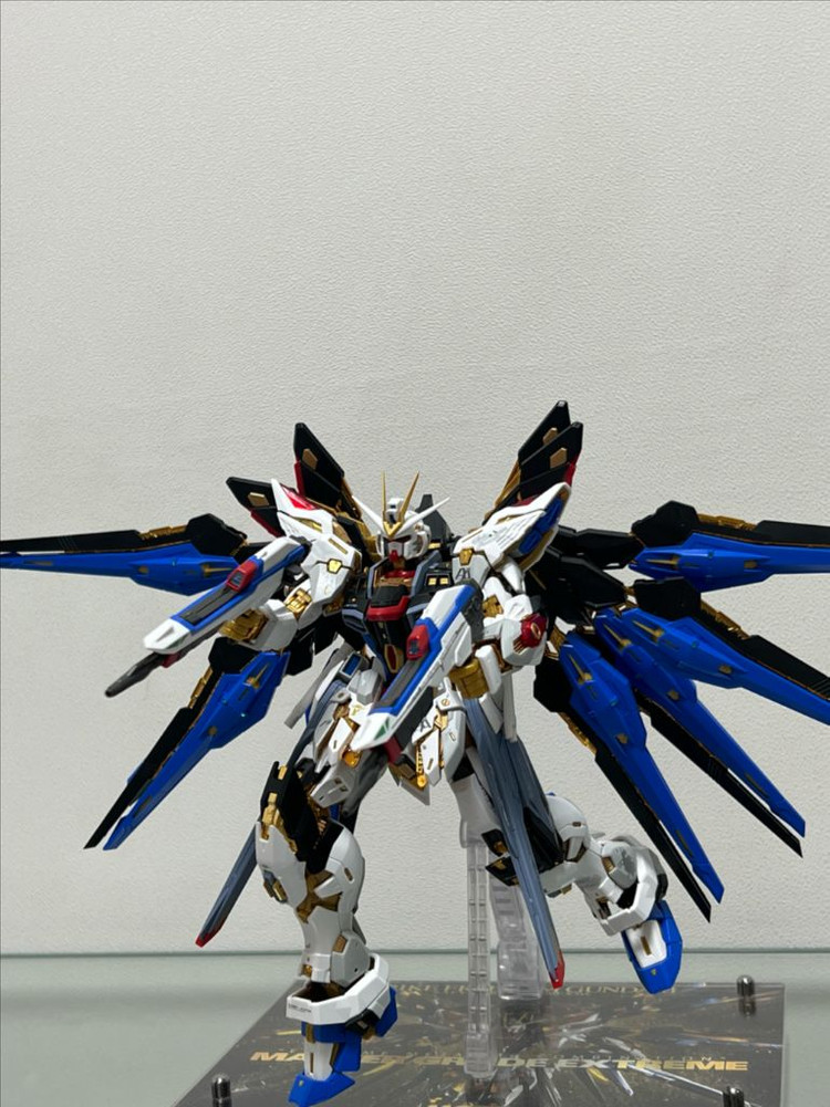 MGEX 스트라이크 프리덤 건담 가조립 이미지