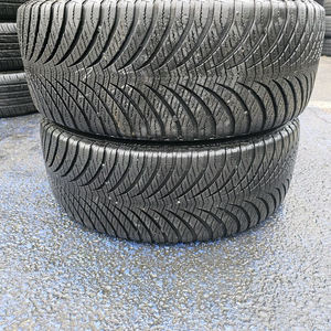 225 55 17 굿이어 빅토르 올웨더 타이어