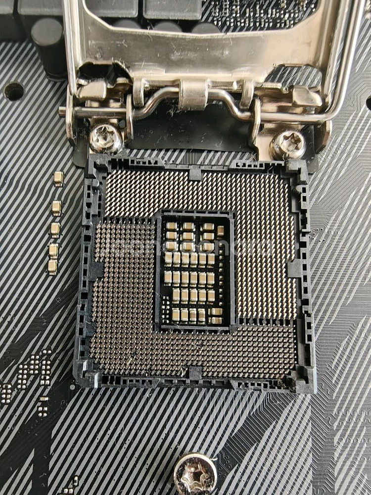 인텔 i7-8700K CPU z370 e rouge--1