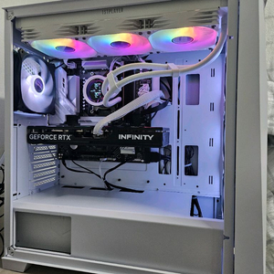 (화이트)라이젠 9800X3D 1테라 지포스 5070 화이트수냉pc!