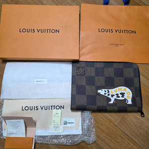 루이비통 니고 클러치 gm