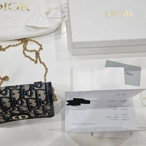디올 몽테인30 나노 파우치 디올 미니 체인 백화점 구매 <<정품>>