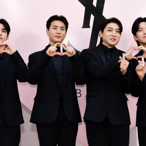 데이식스 콘 문의 주세요 자리많음