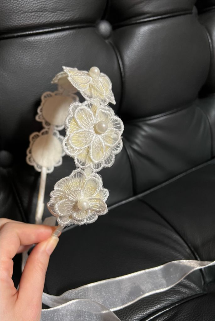 새상품) 꽃 머리띠 리본끈 (셀프웨딩 또는 여아용)--1