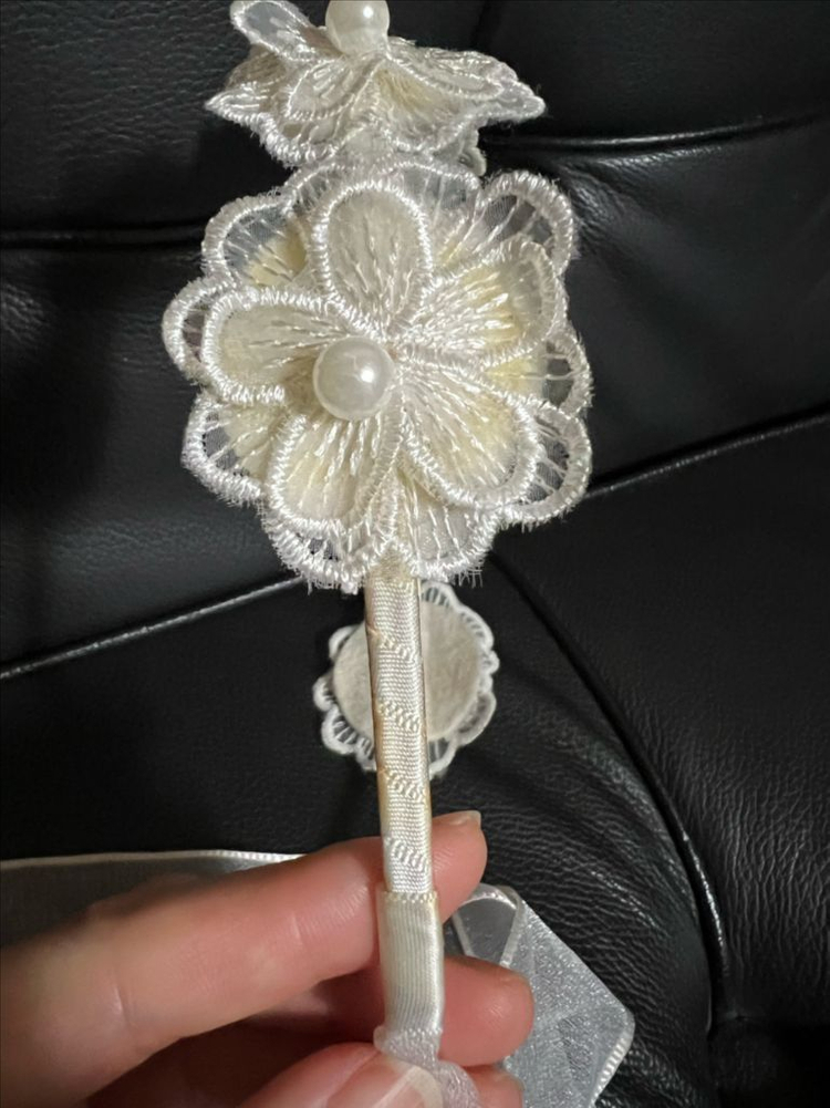 새상품) 꽃 머리띠 리본끈 (셀프웨딩 또는 여아용)--2