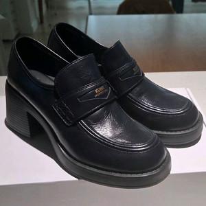 구호 로퍼 구두 240