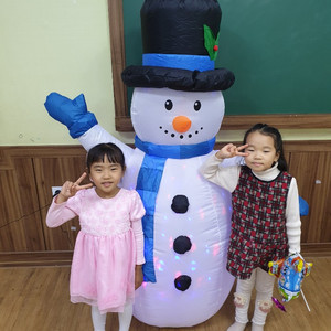 크리스마스조형물,트리,특대형에어산타,루돌프,눈사람,조형물,에어아치,전시품,장식조명