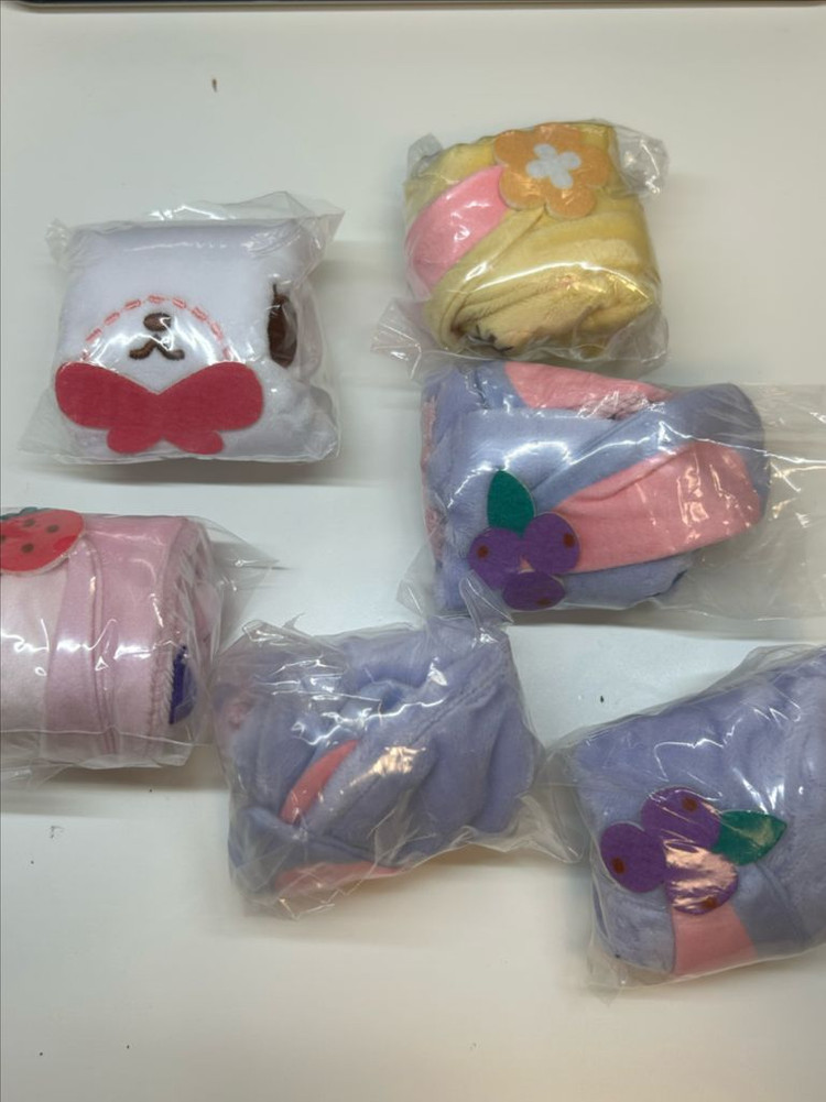 슈가바니즈 파우치 가챠 이미지