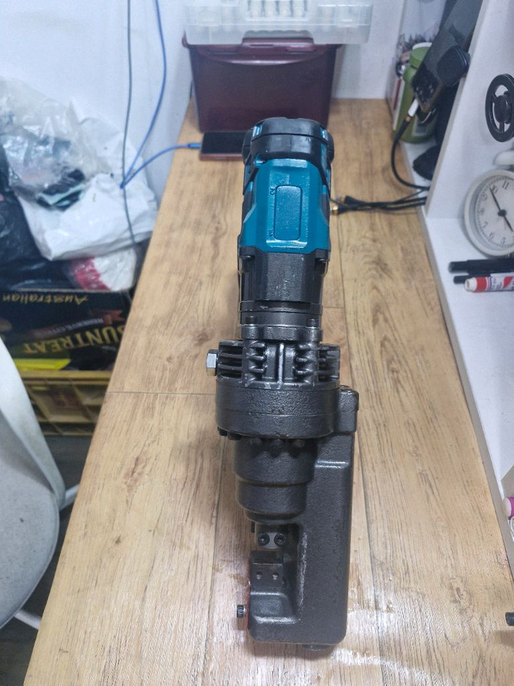 마끼다충전철근카타기 SC163DRG 철근절단기 JAPAN S급 이미지