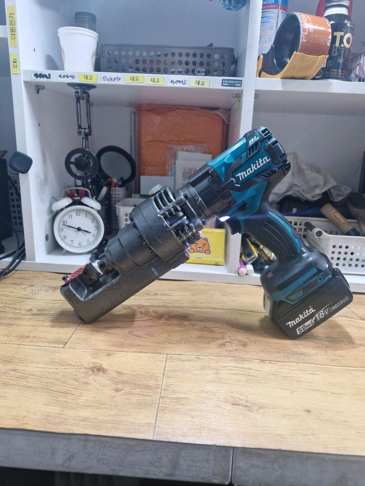 마끼다충전철근카타기 SC163DRG 철근절단기 JAPAN S급 이미지