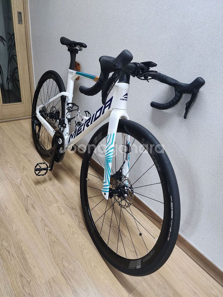 메리다 스컬트라 4000 로드바이크--1