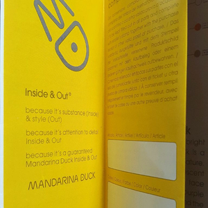 만다리나덕 미니 크로스백 (정품) 택포 4만에 팔아요