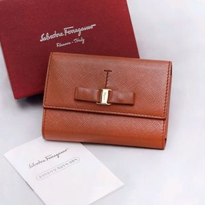 페라가모 금장 바라리본 사피아노 레더 아코디언 지갑