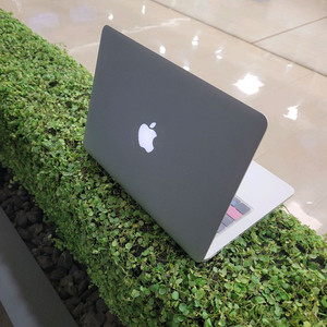 맥북프로 13인치 2015년형 16기가모델 최저가...20만