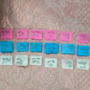 아이브 콘서트 향기 싸인 컨페티 이미지