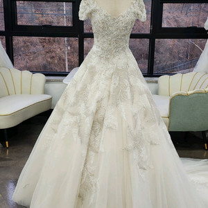 프리미엄 비즈맛집 웨딩드레스